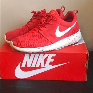 Nike Roshe Run Marble Pack Red (Size 11)